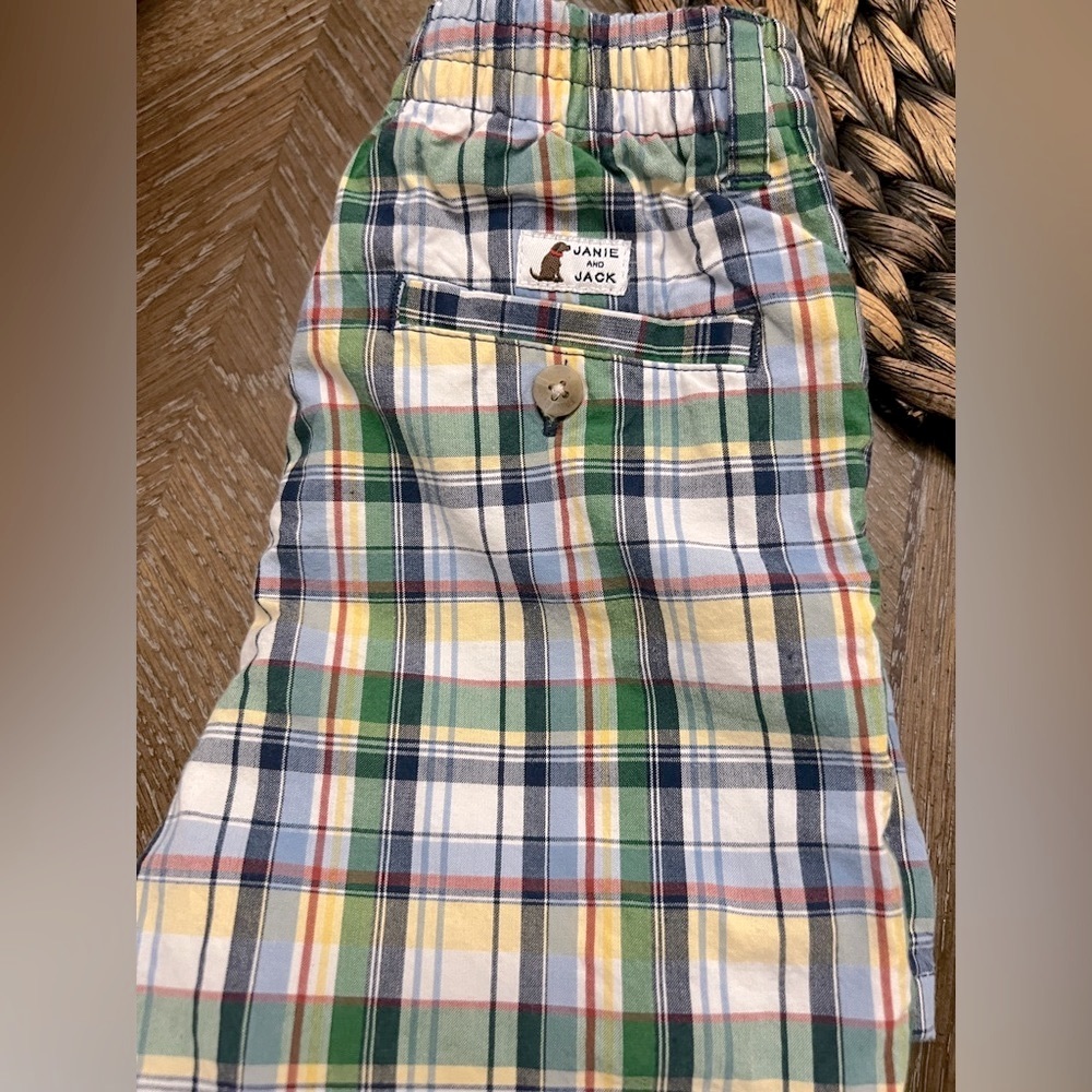 Janie & jack 12/18month plaid shorts